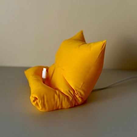 Suport telefon design perna [7]