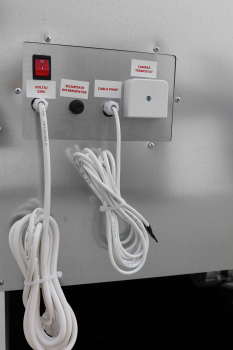 Centrala pe peleti Fornello Eco Energy 40 kW, echipata cu automatizare, afisaj digital, arzator fonta, curatare mecania a drumurilor de fum, buncar peleti integrat 100 kg [9]