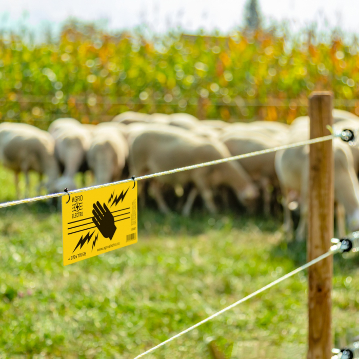 Plăcuță de avertizare gard electric. [4]