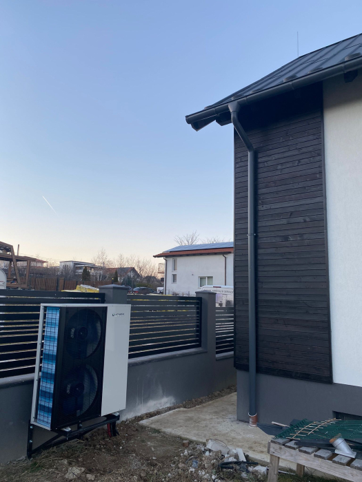 Pompă de căldură Lutherm Airtech, 22kW, 400V, R32 DC Inverter, monobloc, aer-apă [3]