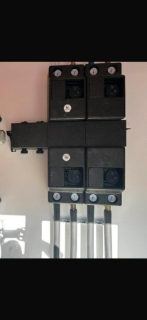 Distribuitor 6 circuite pt grupuri de pompare DN25 izolat - 1 intrare + 5 iesiri [2]