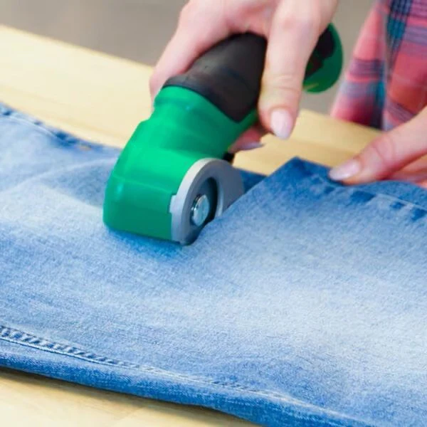 Cutter Electric pentru Textile, Piele si Cartoane, Motor Brushless, Lama Otel si Baterie Reincarcabila, LED Integrat [14]