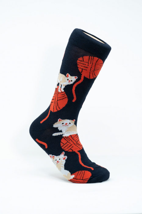 Sosete colorate inalte barbati, Pisica cu Ghem de Ata. [1]