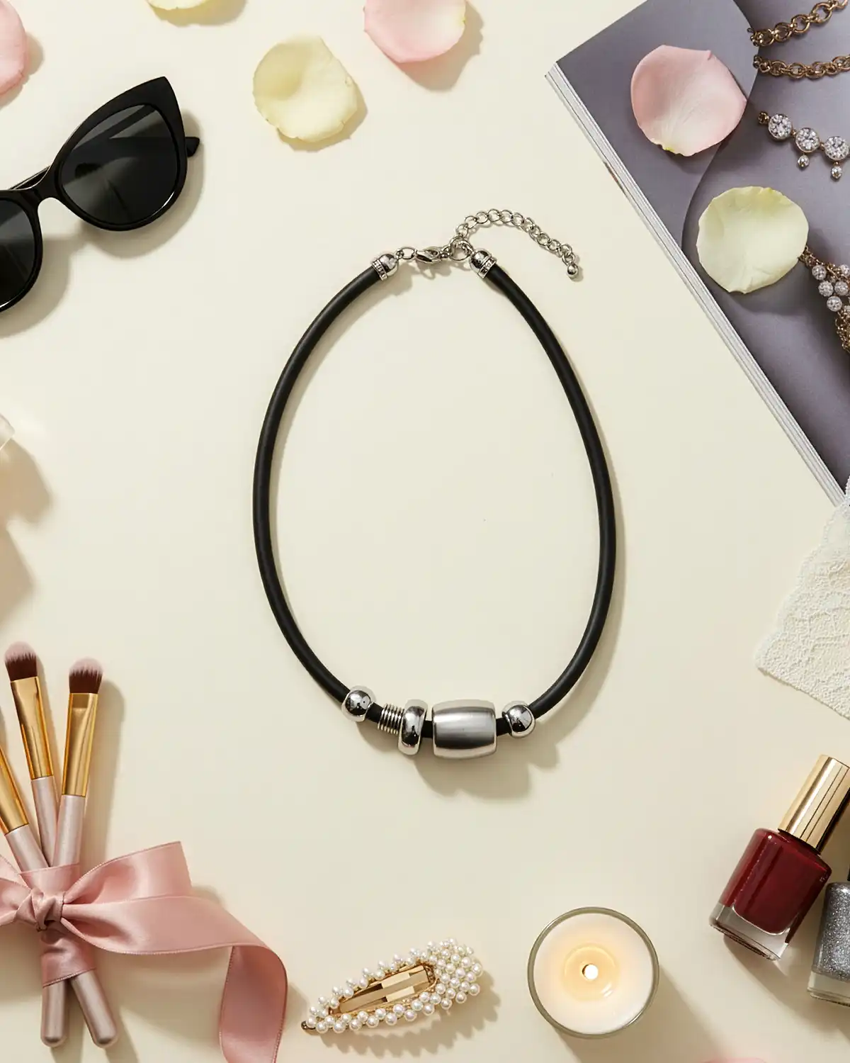 Gablonțuri - Colier Magdy Sahala argintiu