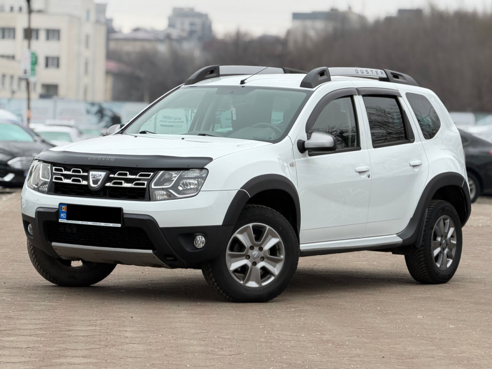 Deflector capotă Dacia Duster 2014–2017 [3]