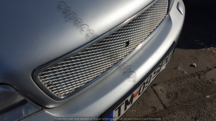 Grila gen plasa metalica gri gauri fagure [1]