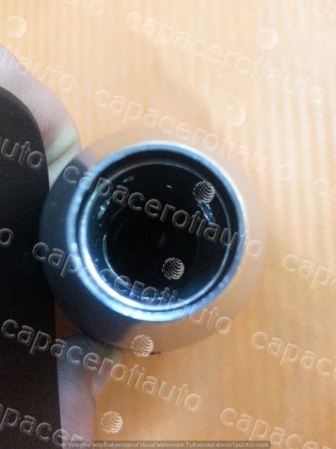 Schimbator universal din piele cu cusaturi rosii [5]