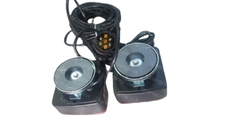 Set lampa stop cu tot cu cabluri si magneti [3]