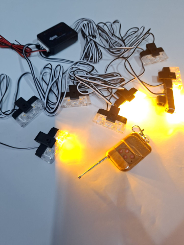 Lampă stroboscop auto 12V cu telecomandă – vizibilitate maximă [3]