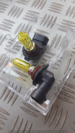 Becuri galbene - Becuri hb4 de culoare galbena