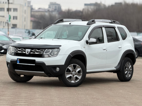 Deflector capotă Dacia Duster 2014–2017 [2]