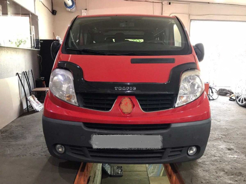 Deflector capotă Renault Trafic 2001–2013 [2]