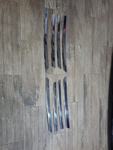 Ornamente Grilă Inox VW T4 – Set 8 Buc, Montaj Rapid [2]