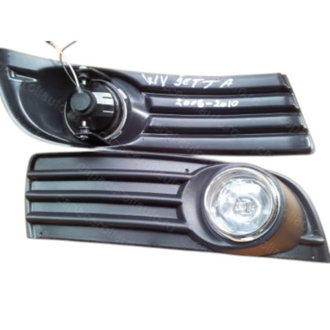 Proiectoare cu grilaj de plastic pentru bara - Proiectoare de ceata cu tot cu grilaj VW Jetta