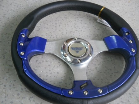 Accesorii interior - Volan sport in 3 spite - Albastru