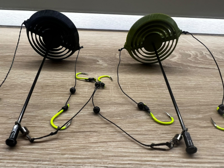 Montură TVS Fishing® Premium V2 – Novac & Sânger | 2 Pastile Tehnoplancton | Tufă Rotativă Anti-Încâlcire [4]