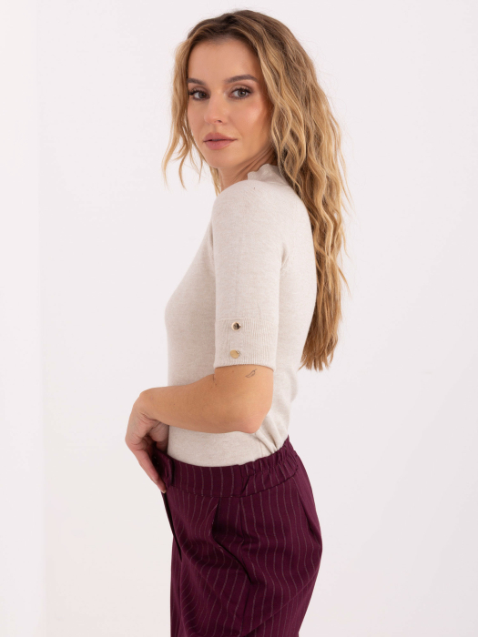 Pulover ecru cu nasturi pe maneci [2]