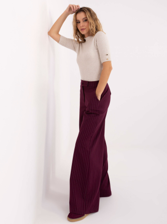 Pulover ecru cu nasturi pe maneci [3]