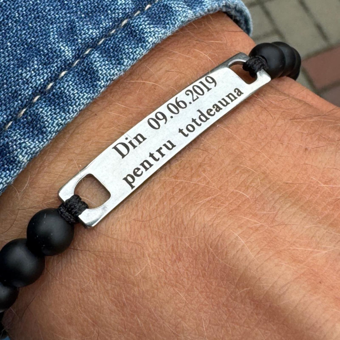 Brățară Bărbați cu Șnur, Pietre Onix 6mm și Plăcuță Inox Personalizată Text [1]