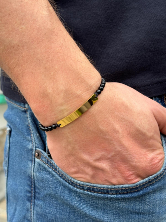 Brățară Bărbați cu Șnur, Onix 4mm și Plăcuță Aurie Personalizată Text [1]