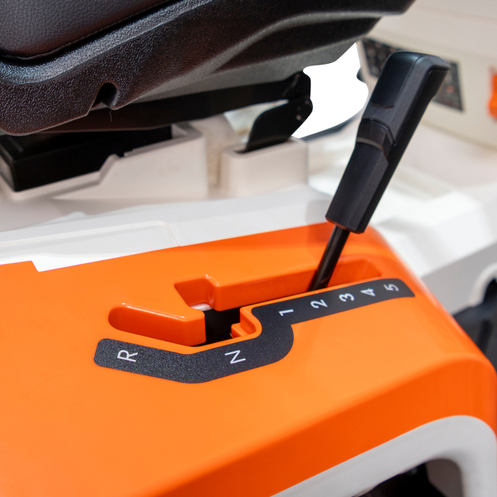 Tractor de tuns gazon Ruris Explorer 840M [13]