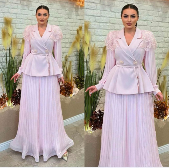 Costum dama Costum dama cu paiete si dantela, XL, roz pal [2]