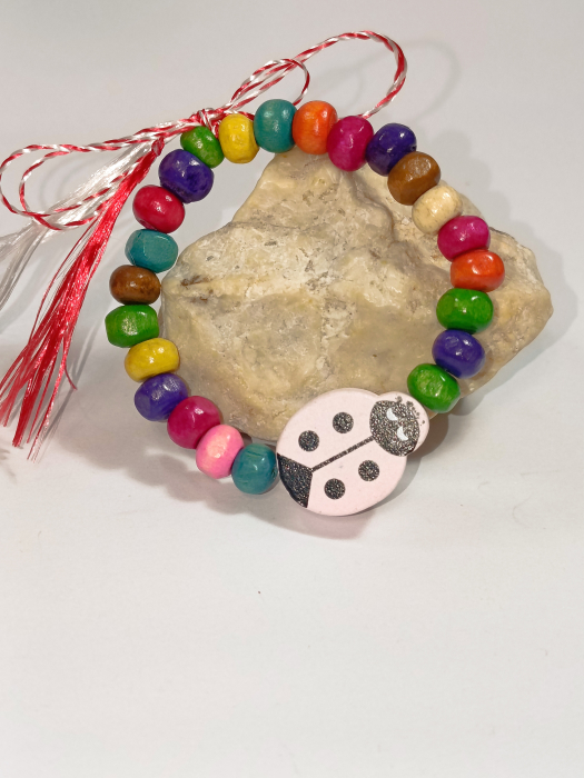 Brățară Mărțișor Copii - Mărgele Lemn & Buburuză Roz | Handmade „Zâmbet de Gâză" [3]
