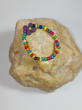 COPII - Brățară mărțișor copii din mărgele lemn colorate & floricică mov,"Dansul Culorilor"