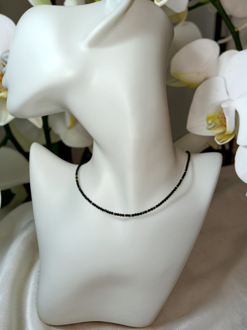 VELVET LADIES - Colier Choker Cristale Negre Fațetate – Aurii, Fir Inox, Rezistent la Apă „Midnight Gold”
