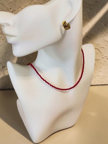 COLECȚII - Set Colier Roșu din Cristale și Cercei Rotunzi Aurii, Handmade „ Gala Cristalelor Sacre “