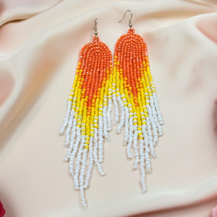 Cercei lungi cu mărgele în degrade roșu–galben–alb – Fire Dance [3]