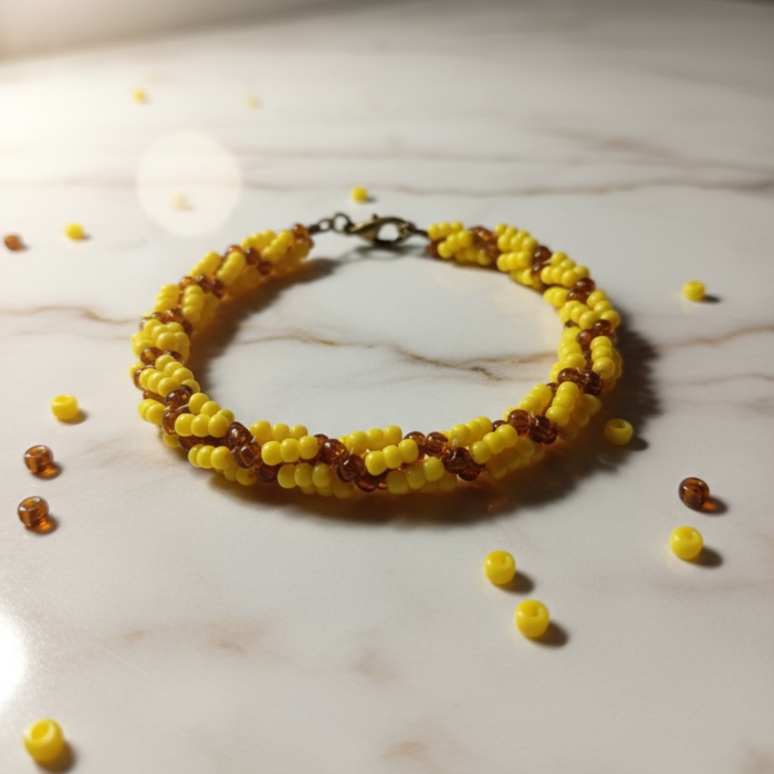 Brățară galbenă din mărgele de sticlă [8]
