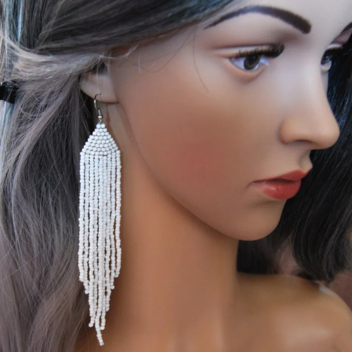 Cercei albi, lungi, din mărgele – ideal pentru evenimente  si ţinute luminoase [3]