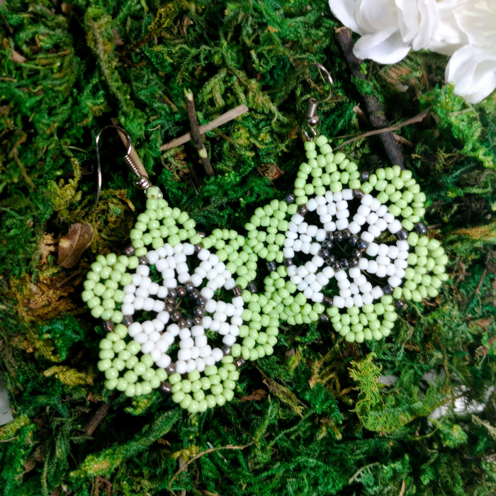 Cercei flori verzi din margele [7]