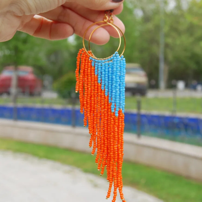 Cercei lungi cu franjuri portocaliu si bleu din margele de sticla [7]