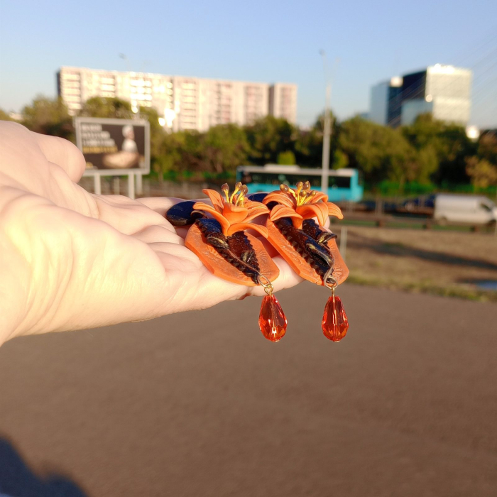 Cercei lungi tip șurub cu flori de crin portocaliu [6]