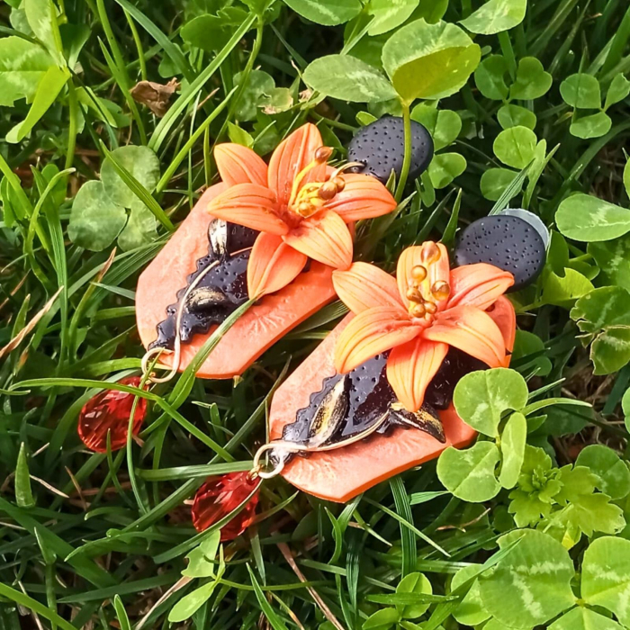 Cercei lungi tip șurub cu flori de crin portocaliu [13]