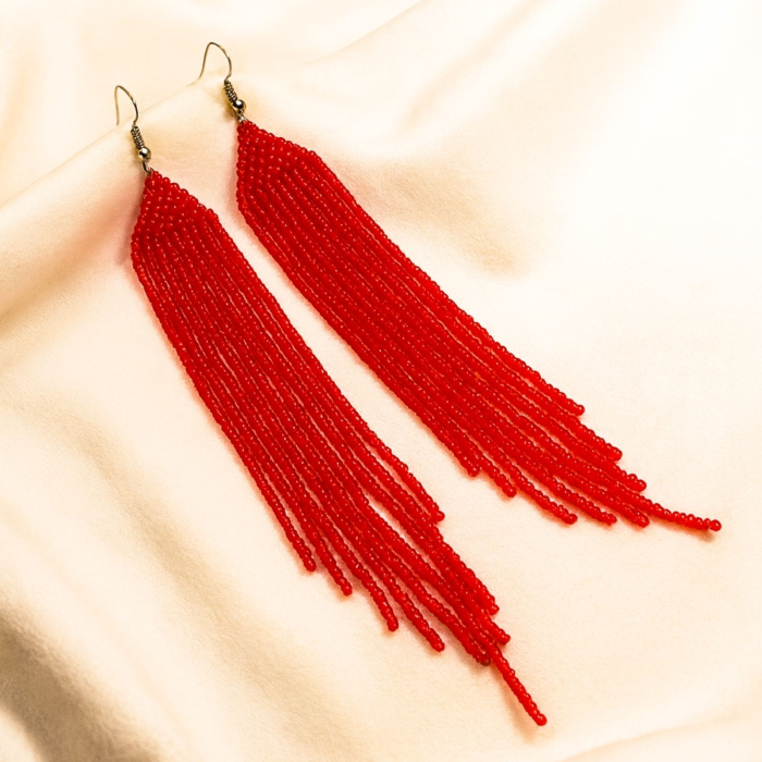 Cercei Rosu Intens – Eleganta si rafinament in fiecare detaliu [2]