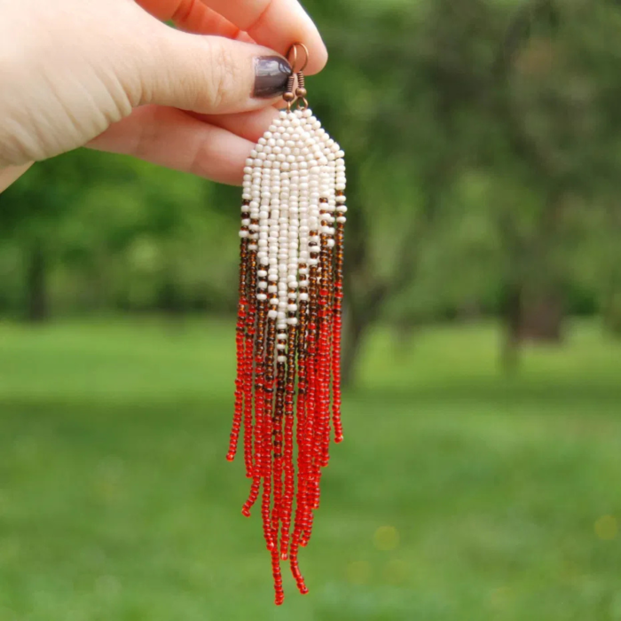 Cercei Rosu si Alb – Eleganta și rafinament in fiecare detaliu [2]