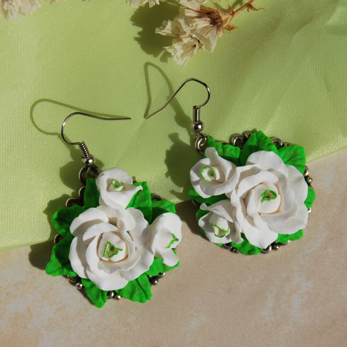 Cercei trandafiri albi [8]