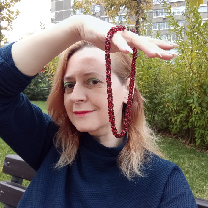 Colier Roșu din Mărgele Cusute [11]