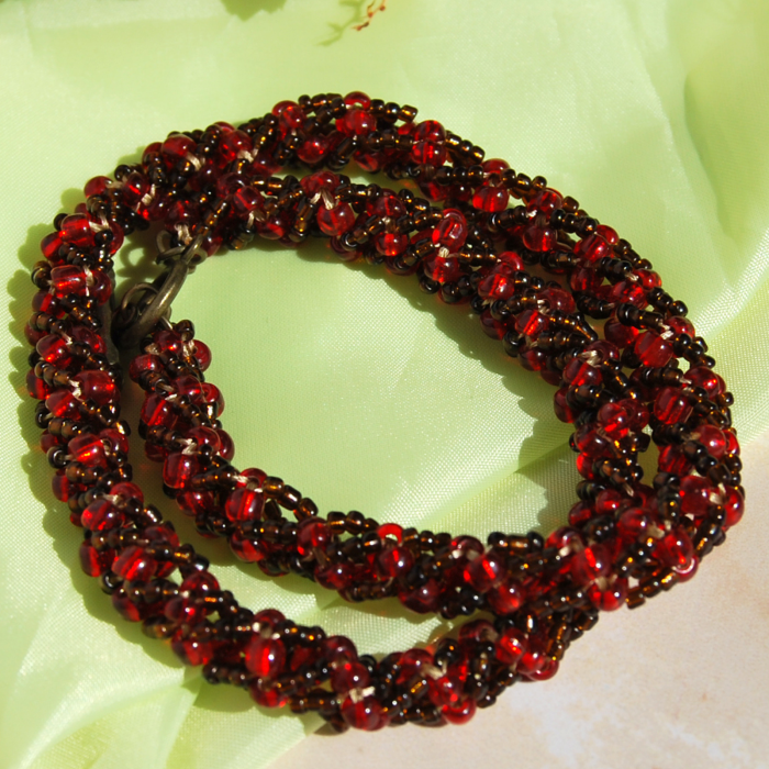 Colier Roșu din Mărgele Cusute [18]