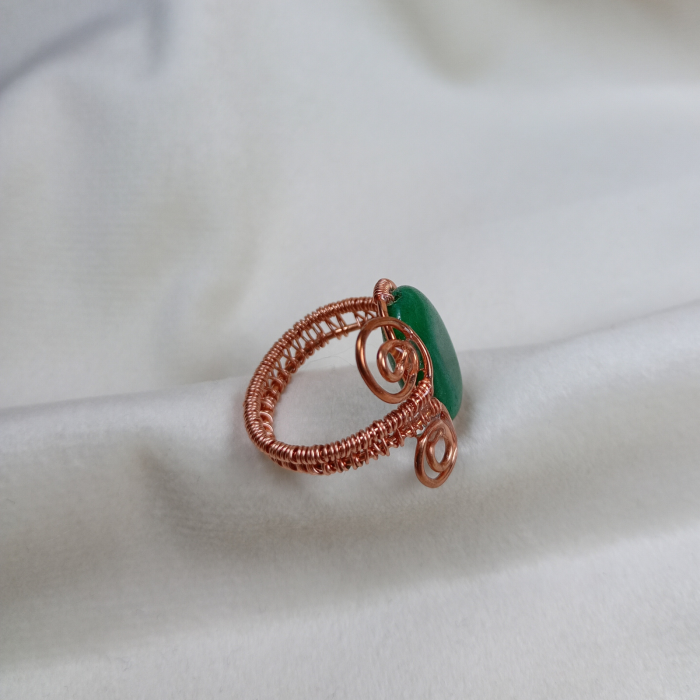 Inel reglabil din sarma de cupru emailat cu piatra verde [6]