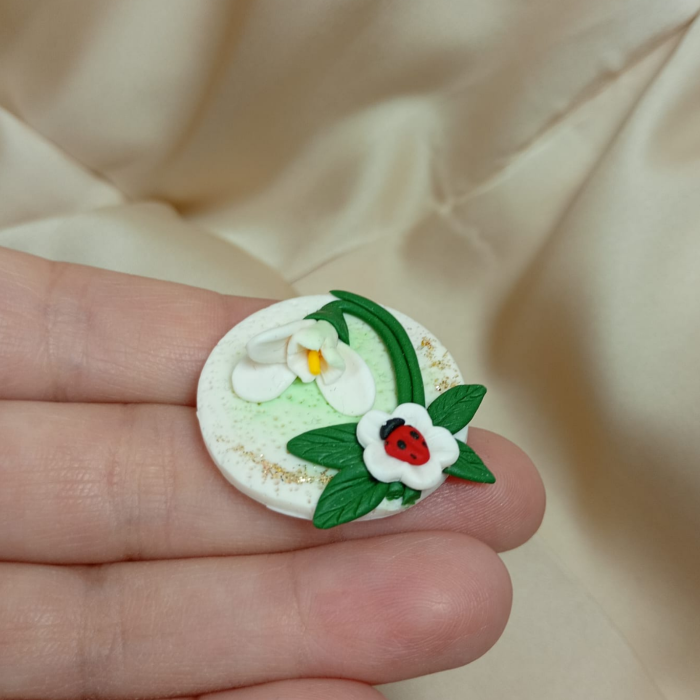 Mărțișor brosa ghiocel cu buburuză [3]