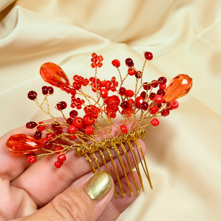 Accesoriu de par auriu cu cristale rosii si margele de sticla [1]