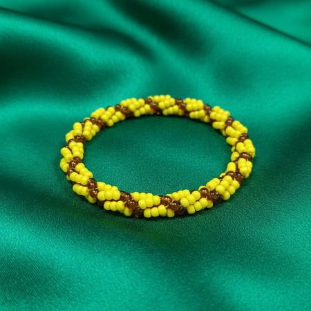 Bratari - Brățară galbenă din mărgele de sticlă