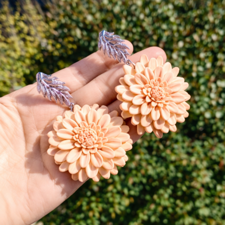 Colecția Florală - Cercei Crizanteme Peach