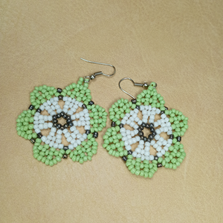 Cercei flori verzi din margele [9]
