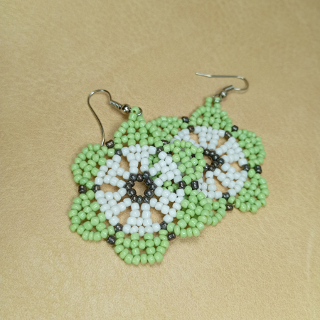 Cercei flori verzi din margele [8]