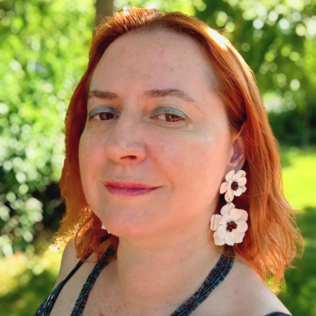 Cercei cu flori - Cercei statement cu flori albe irizate